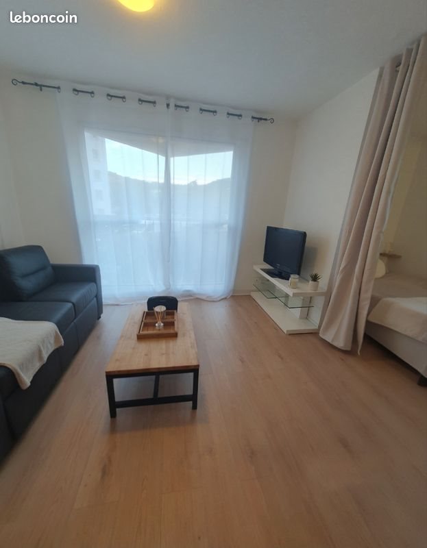 Appartement à louer, 25m², Vallauris