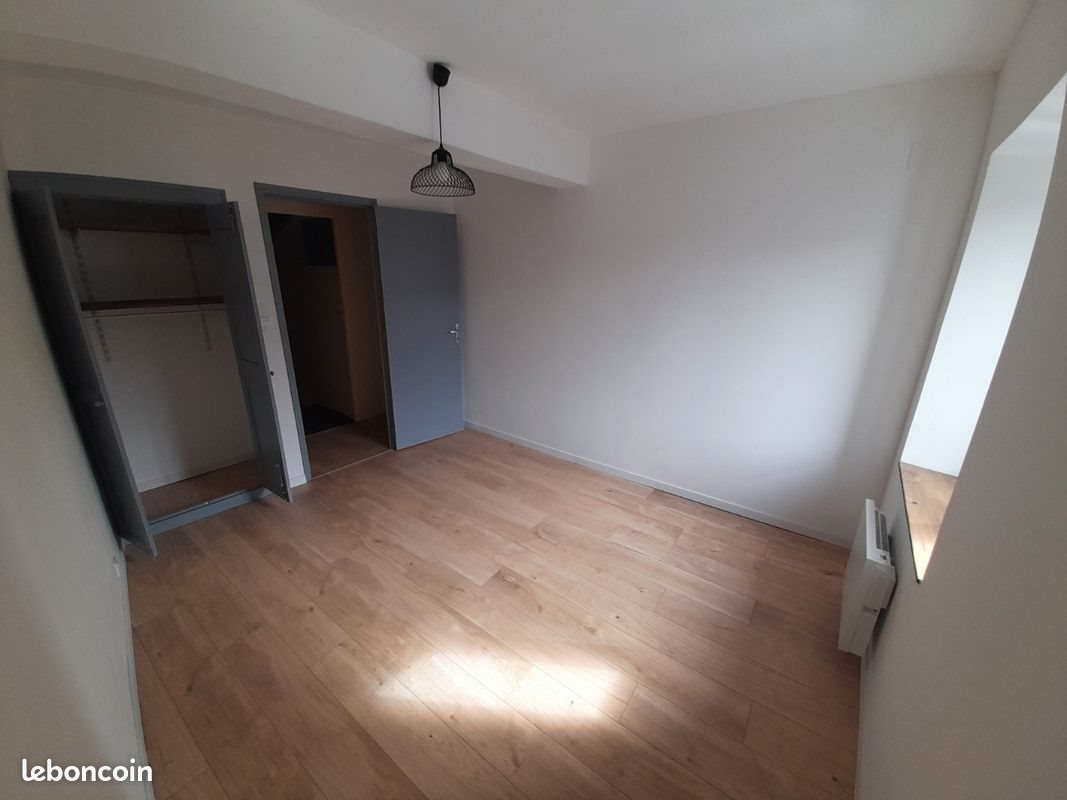 Maison à louer, 68m², Alairac