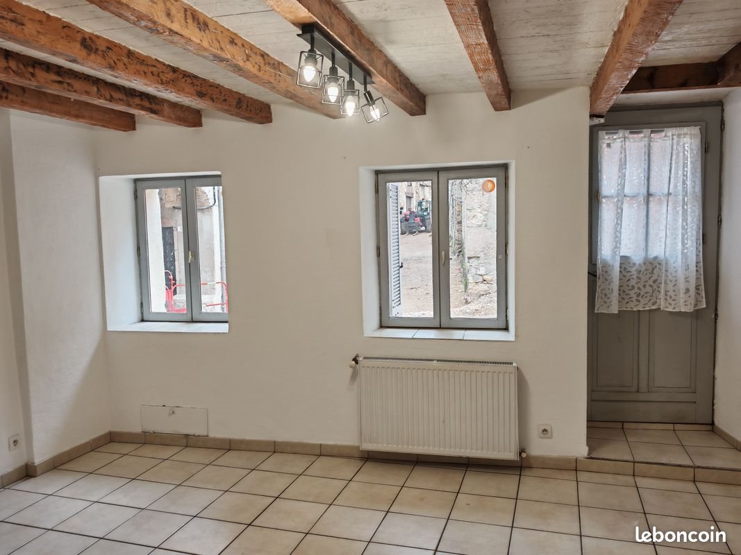 Maison à louer, 80m², Ambronay