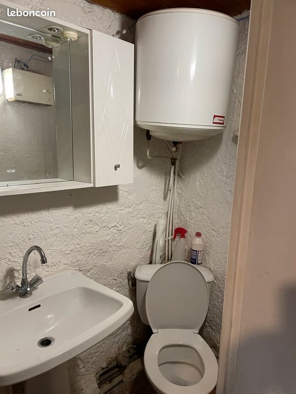 Appartement à louer, 14m², Trets