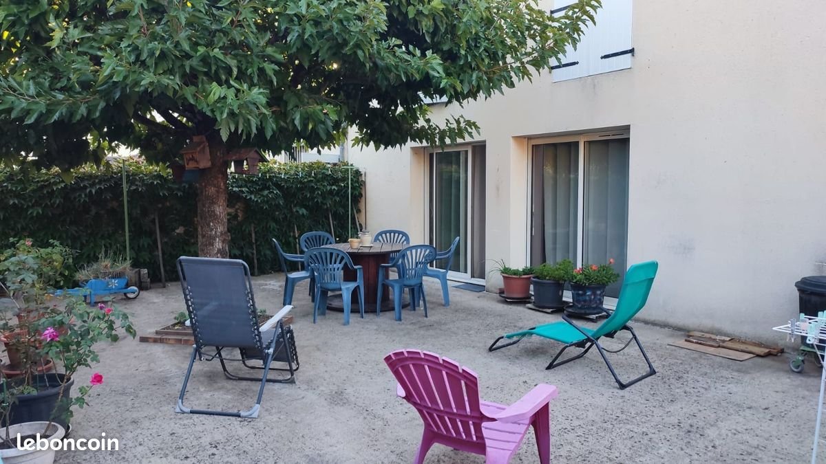 Maison à louer, 218m², Chasseneuil-sur-Bonnieure