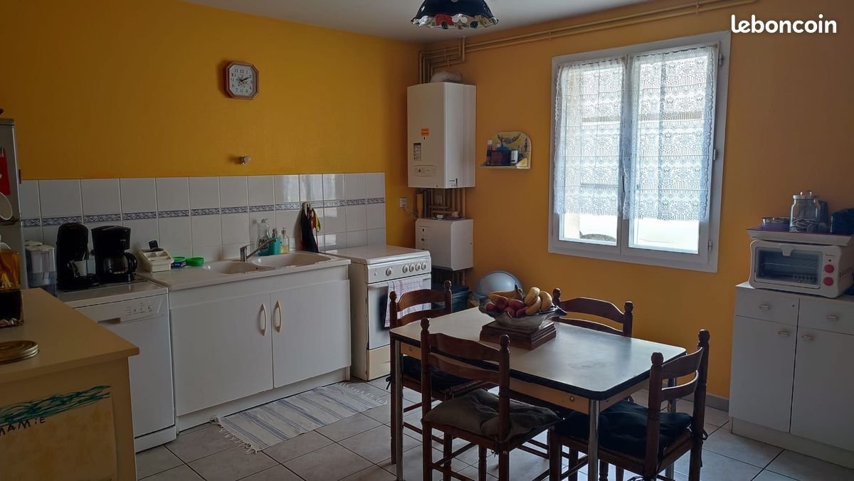Maison à louer, 218m², Chasseneuil-sur-Bonnieure