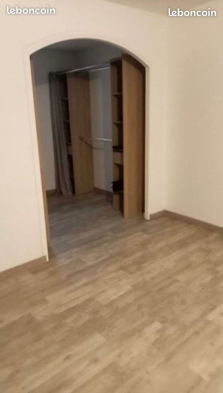 Appartement à louer, 80m², Neuvic