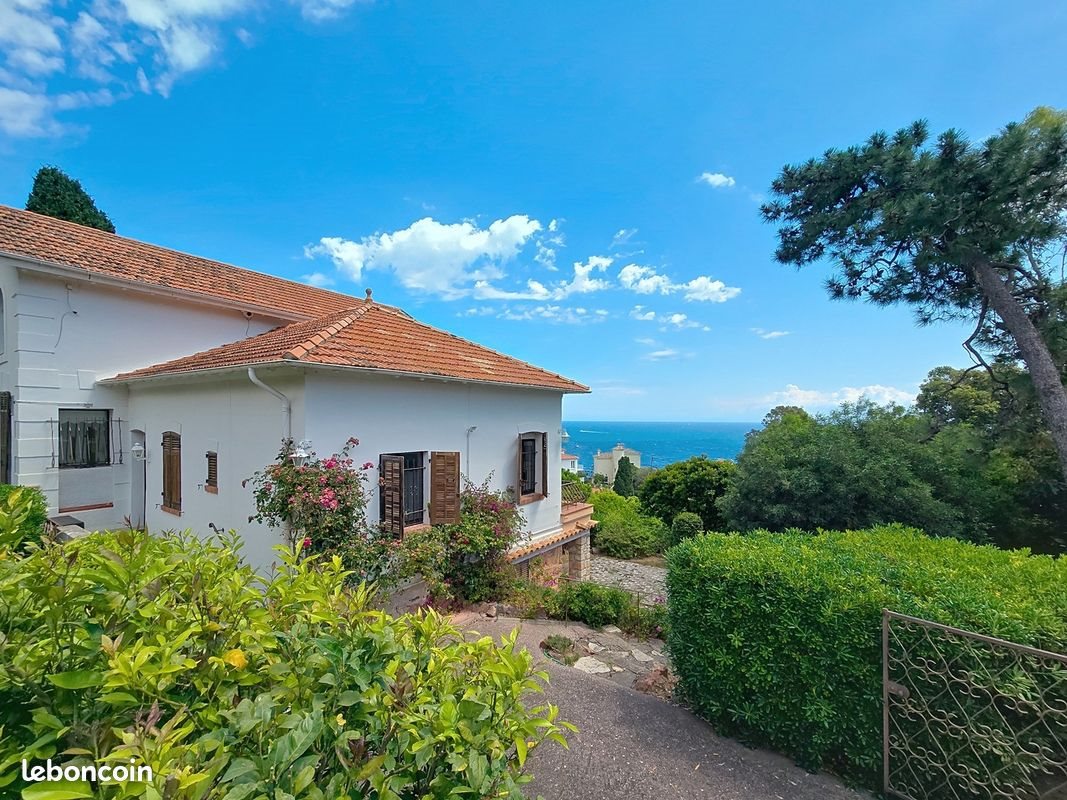 Maison à louer, 100m², Saint-Raphaël