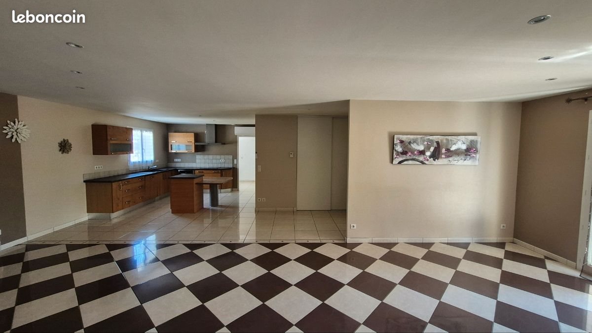 Maison à vendre, 150m², Saïx