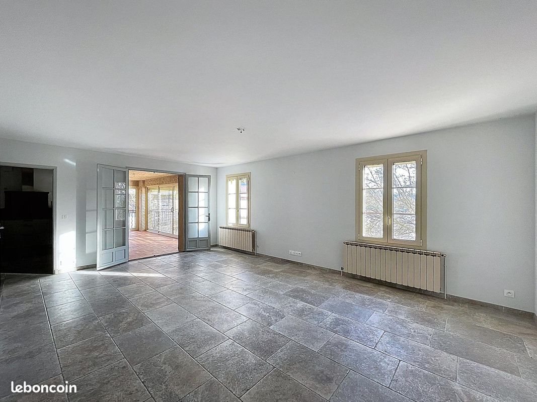 Maison à louer, 151m², Forcalquier