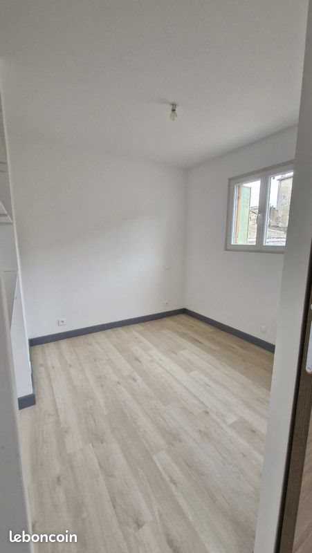 Appartement à louer, 34m², Uzès