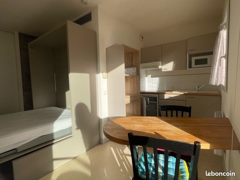 Appartement à louer, 24m², Rochefort
