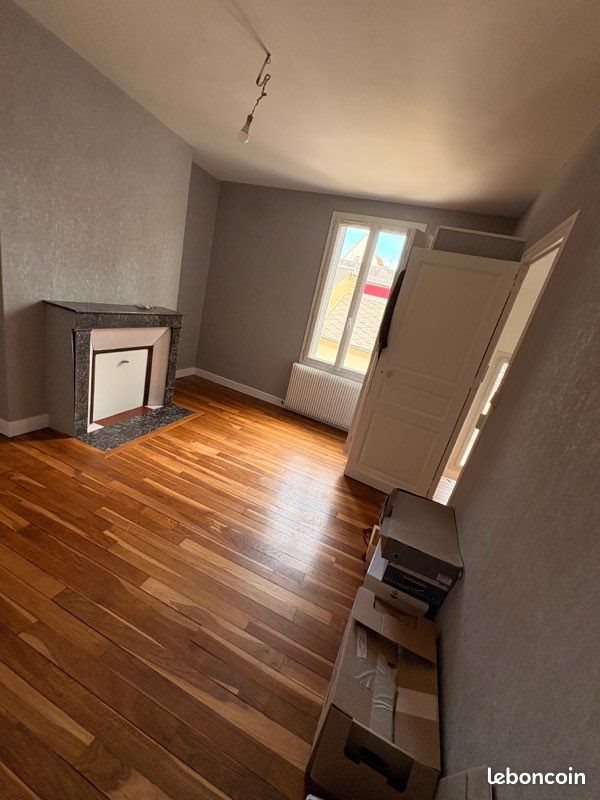 Maison à louer, 80m², Issoudun