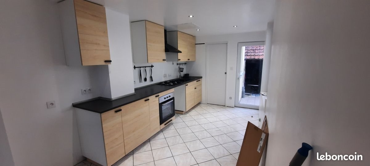 Maison à louer, 67m², Flixecourt