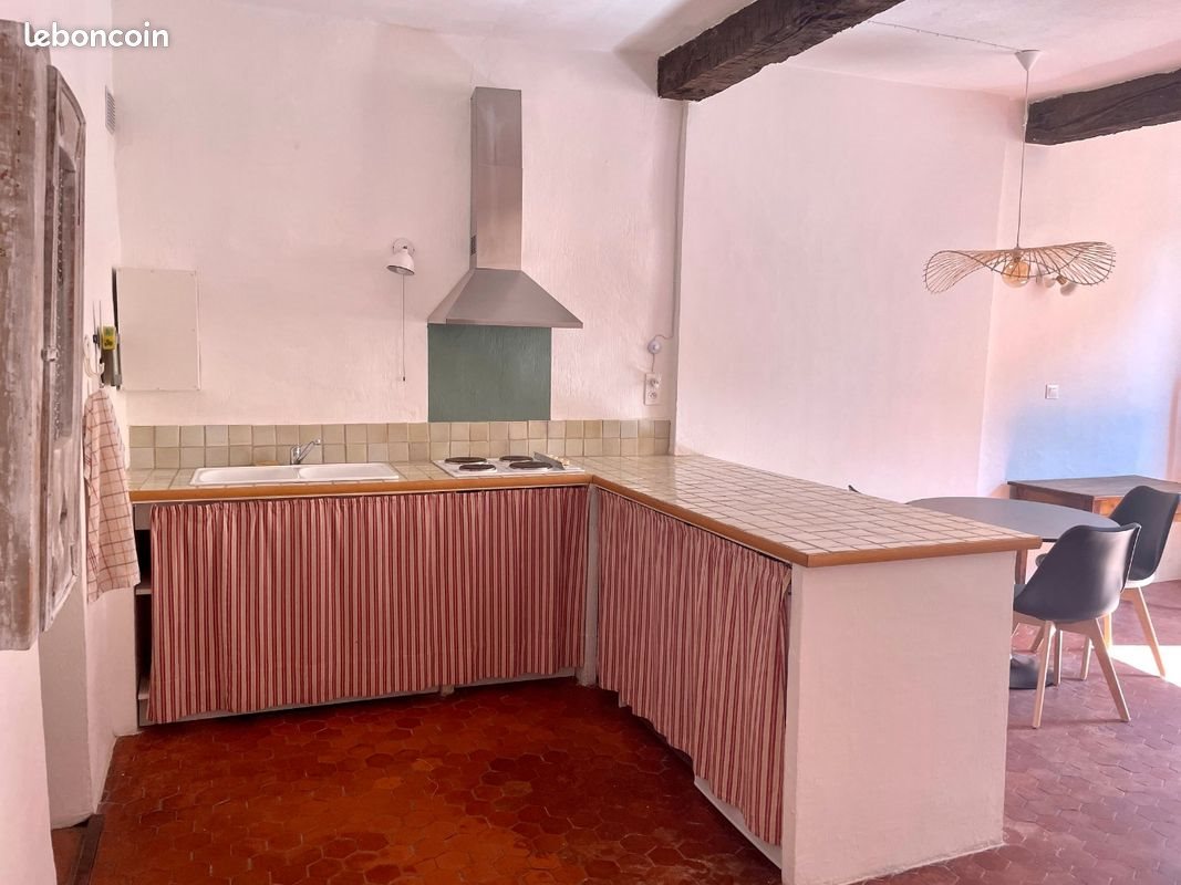 Appartement à louer, 50m², Cotignac