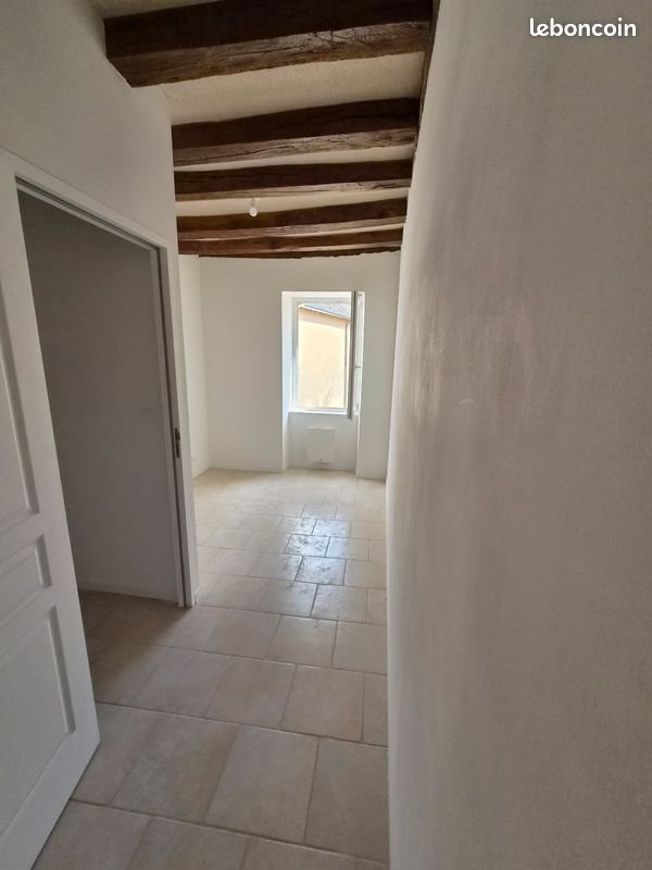 Appartement à louer, 70m², Brûlon