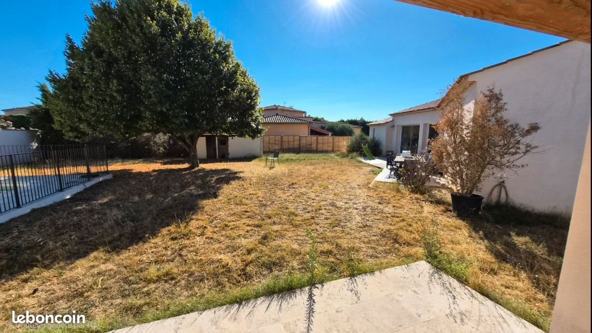 Maison à louer, 110m², Mazan