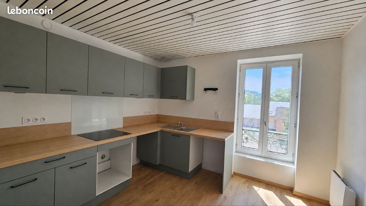 Appartement à louer, 50m², Sévérac-le-Château