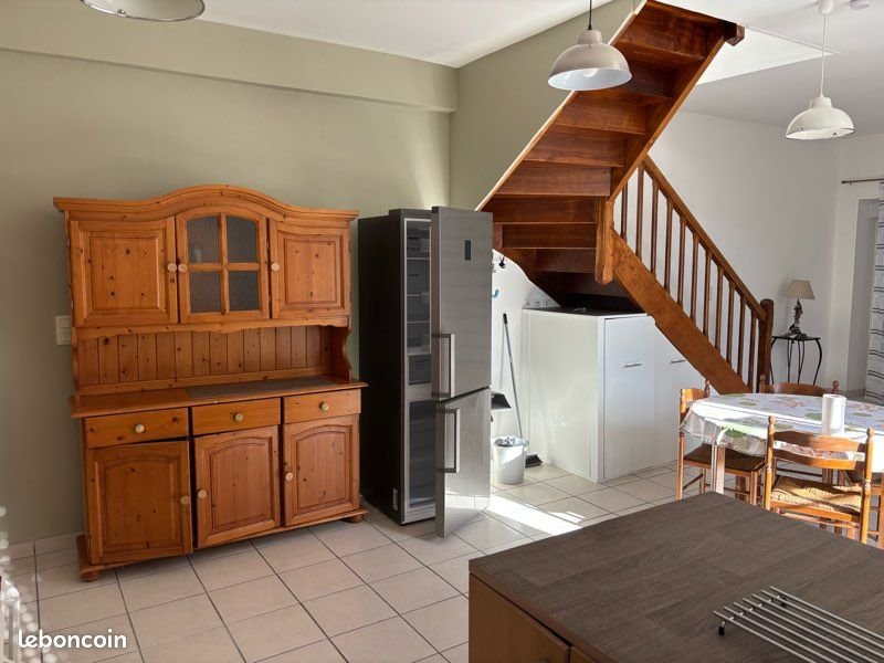 Maison à louer, 85m², Brusvily