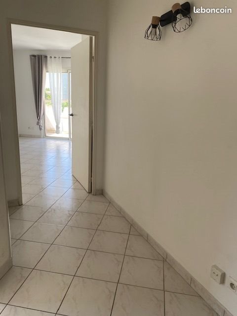Appartement à louer, 58m², Orange