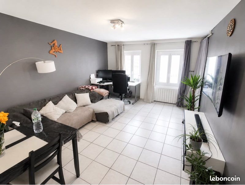 Appartement à louer, 42m², Pont-de-Chéruy