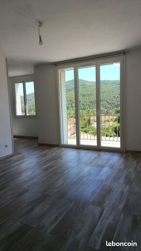 Appartement à louer, 65m², Saint-Florent-sur-Auzonnet