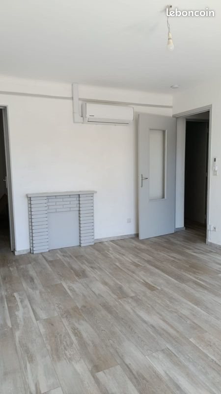 Appartement à louer, 65m², Saint-Florent-sur-Auzonnet