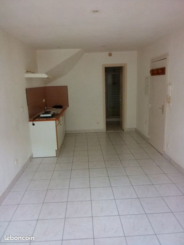 Appartement à louer, 21m², Brioude