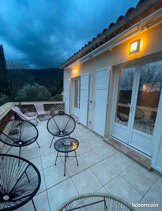 Maison à vendre, 100m², Seillans