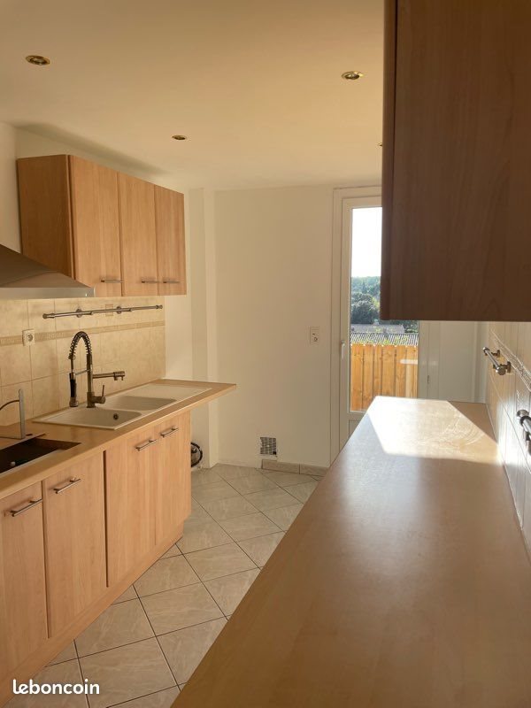 Appartement à vendre, 70m², Sorgues