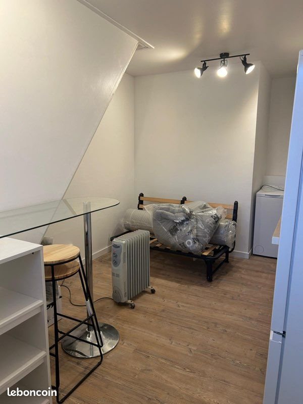 Appartement à louer, 28m², Coubron