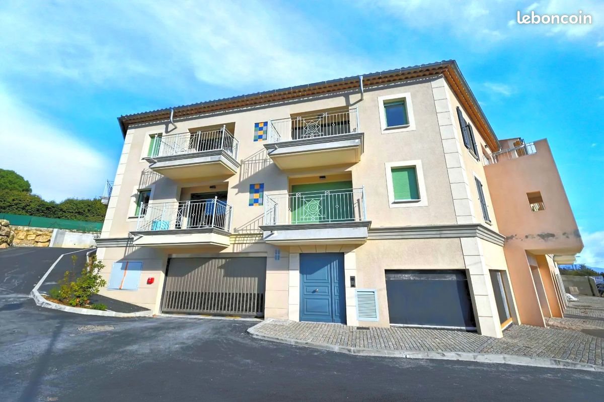 Appartement à louer, 45m², Le Rouret