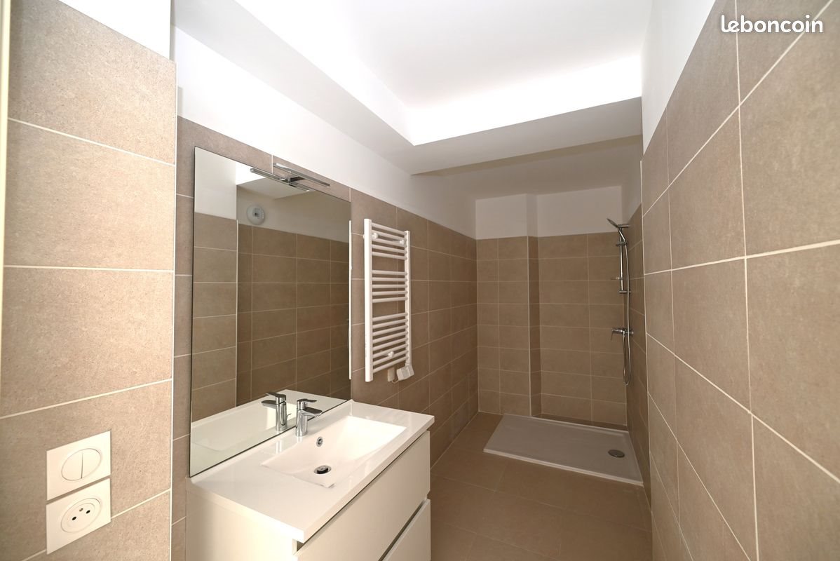 Appartement à louer, 45m², Le Rouret