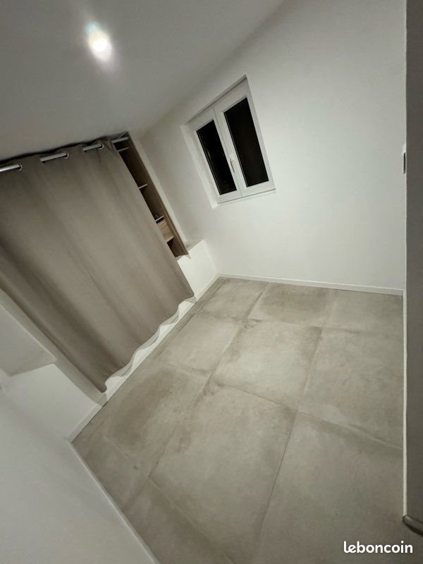 Appartement à louer, 28m², Saint-Savournin
