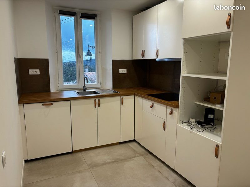 Appartement à louer, 28m², Saint-Savournin