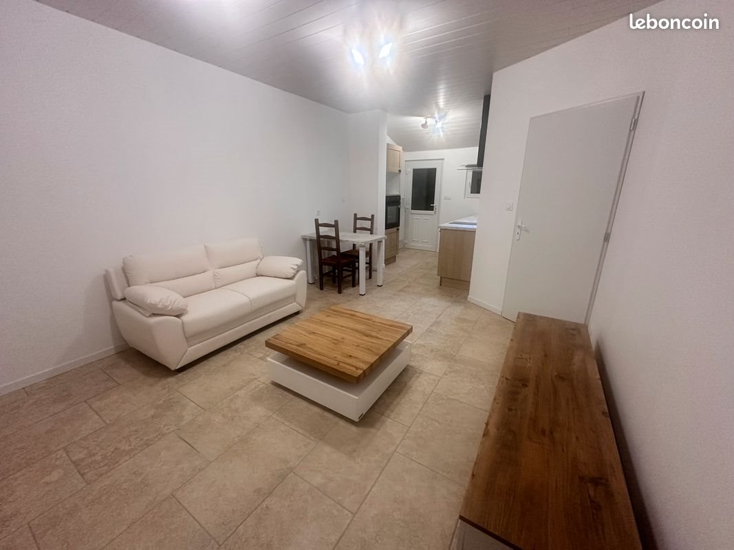 Maison à louer, 35m², Fours