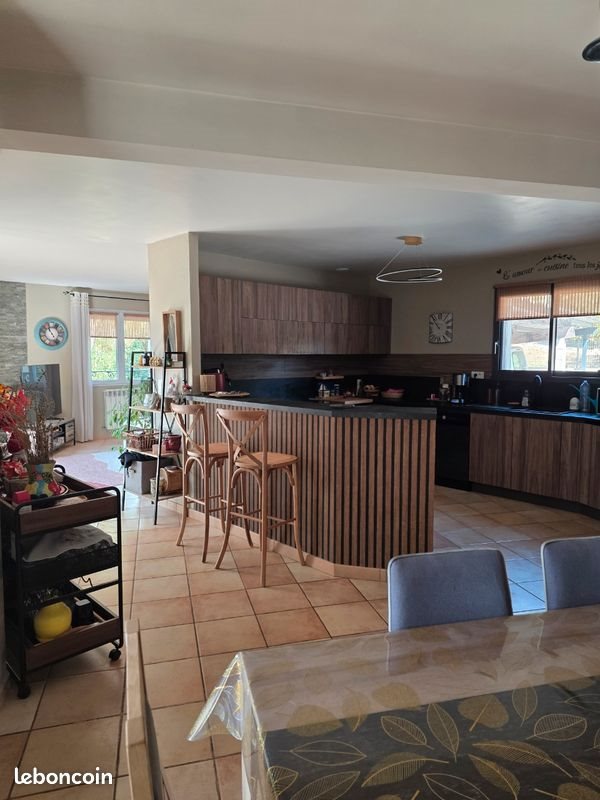 Maison à vendre, 135m², Rousson