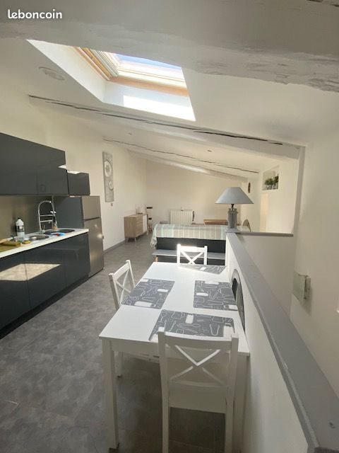 Appartement à louer, 60m², Mèze
