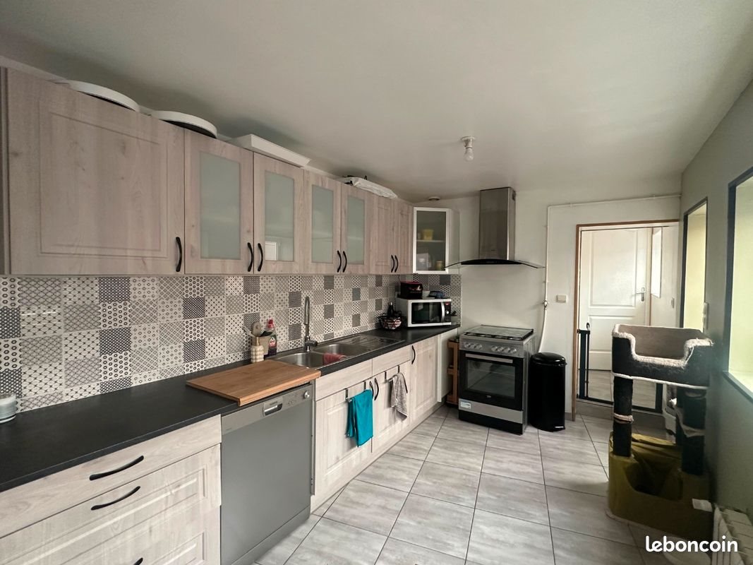 Maison à louer, 110m², Marpent