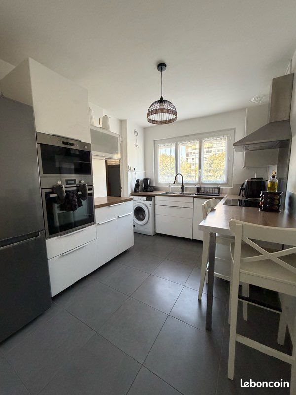 Appartement à vendre, 67m², Vénissieux