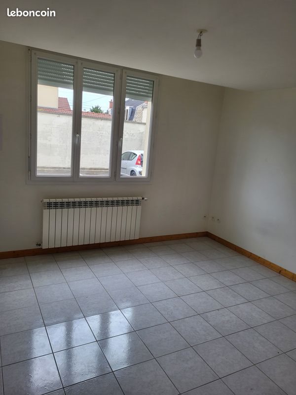 Appartement à louer, 27m², Sainte-Savine