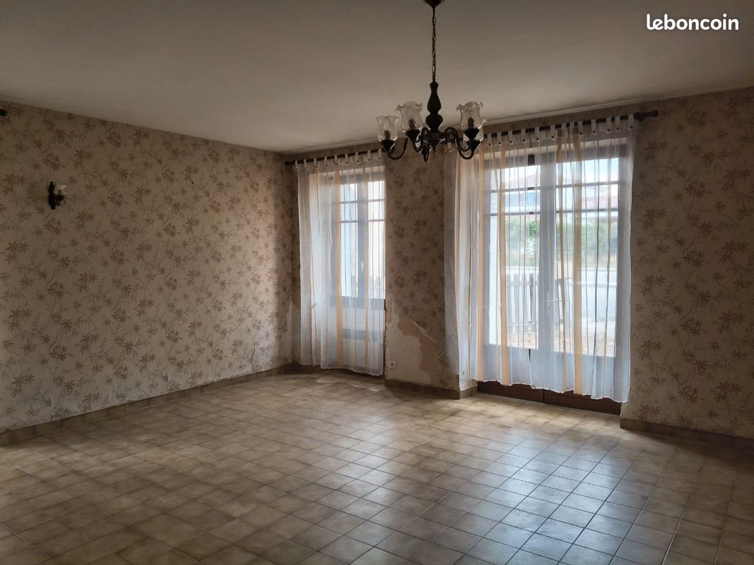 Maison à vendre, 197m², Hostun