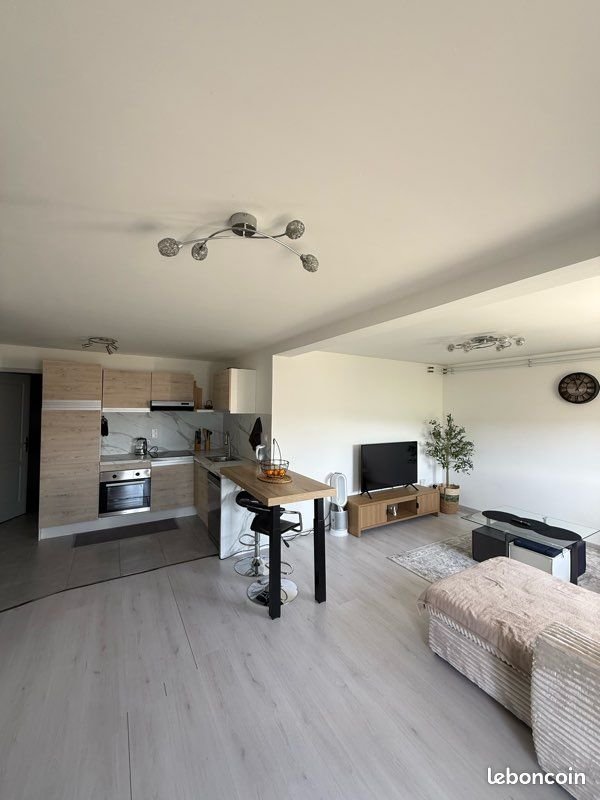 Appartement à louer, 64m², Morteau