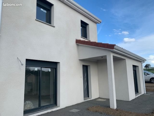 Maison à louer, 90m², Aveizieux