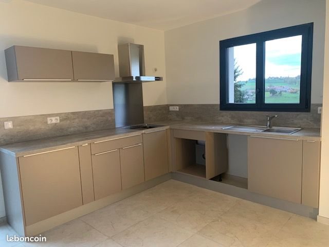 Maison à louer, 90m², Aveizieux