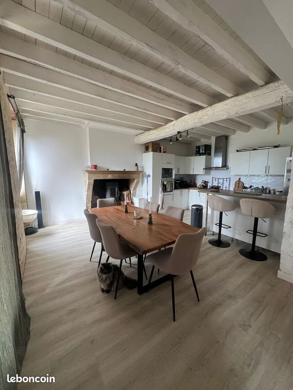 Maison à louer, 122m², Saint-Pierre-d'Aurillac