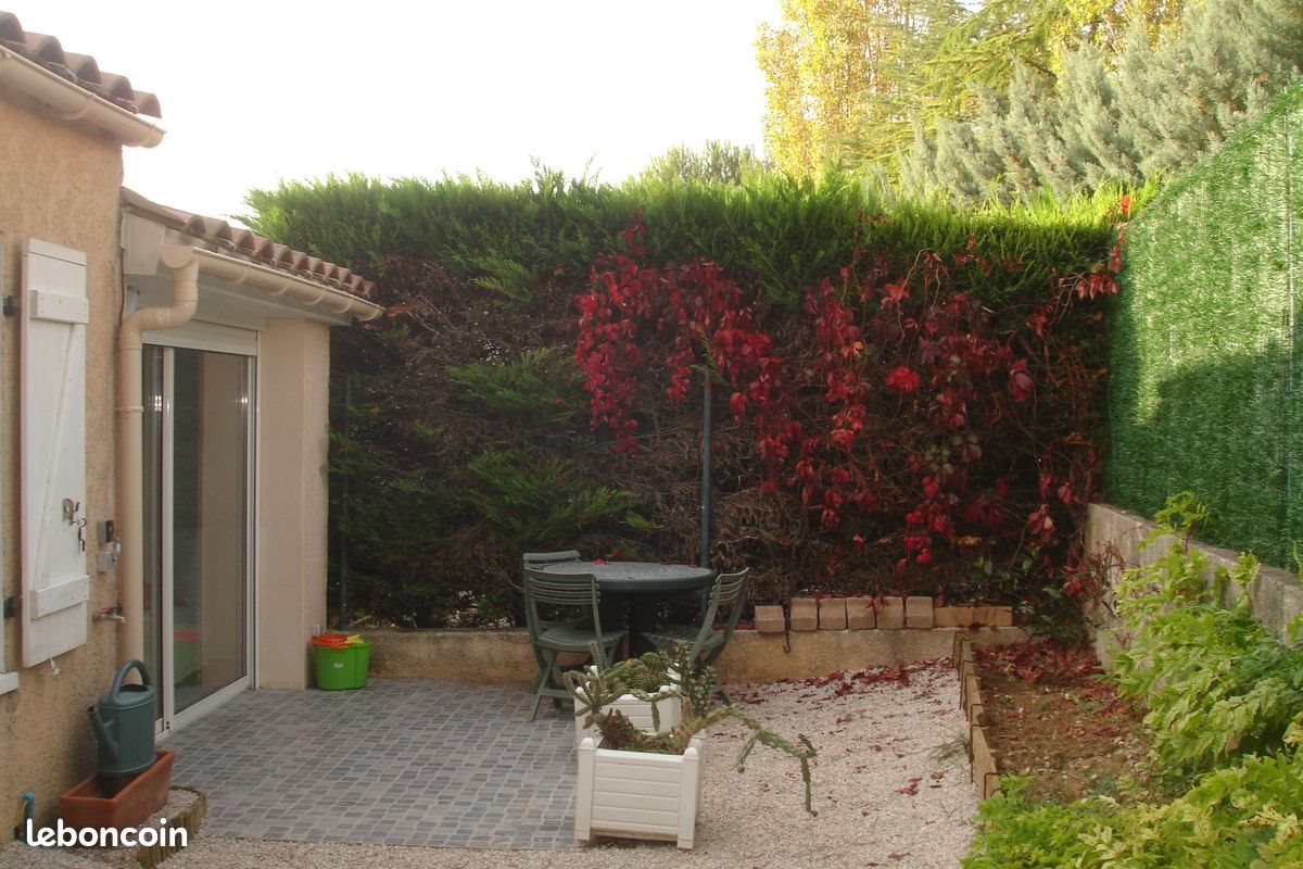 Appartement à louer, 20m², Trets