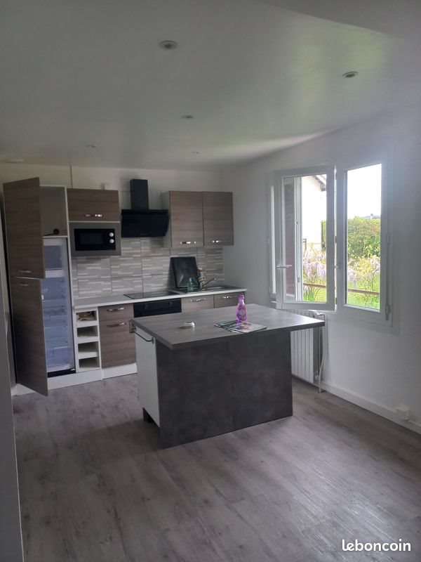 Maison à louer, 95m², La Celle-Saint-Cyr