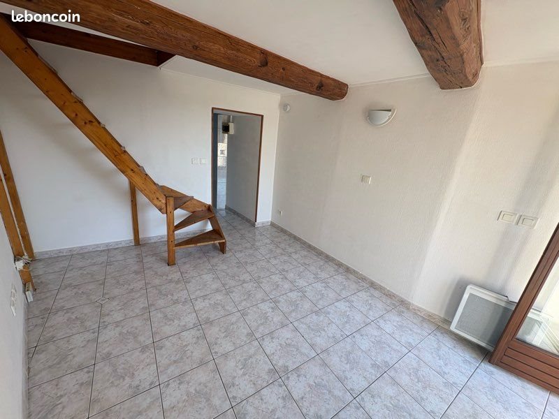 Appartement à louer, 30m², Saint-Mamert-du-Gard