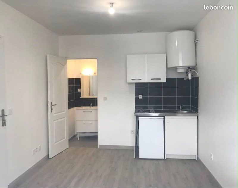 Appartement à louer, 18m², Bron