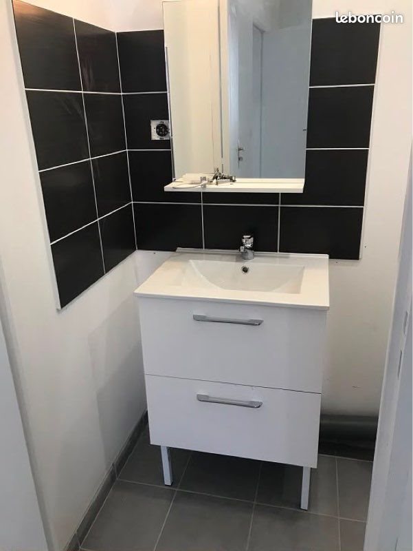 Appartement à louer, 18m², Bron
