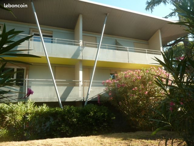 Appartement à louer, 25m², Arles
