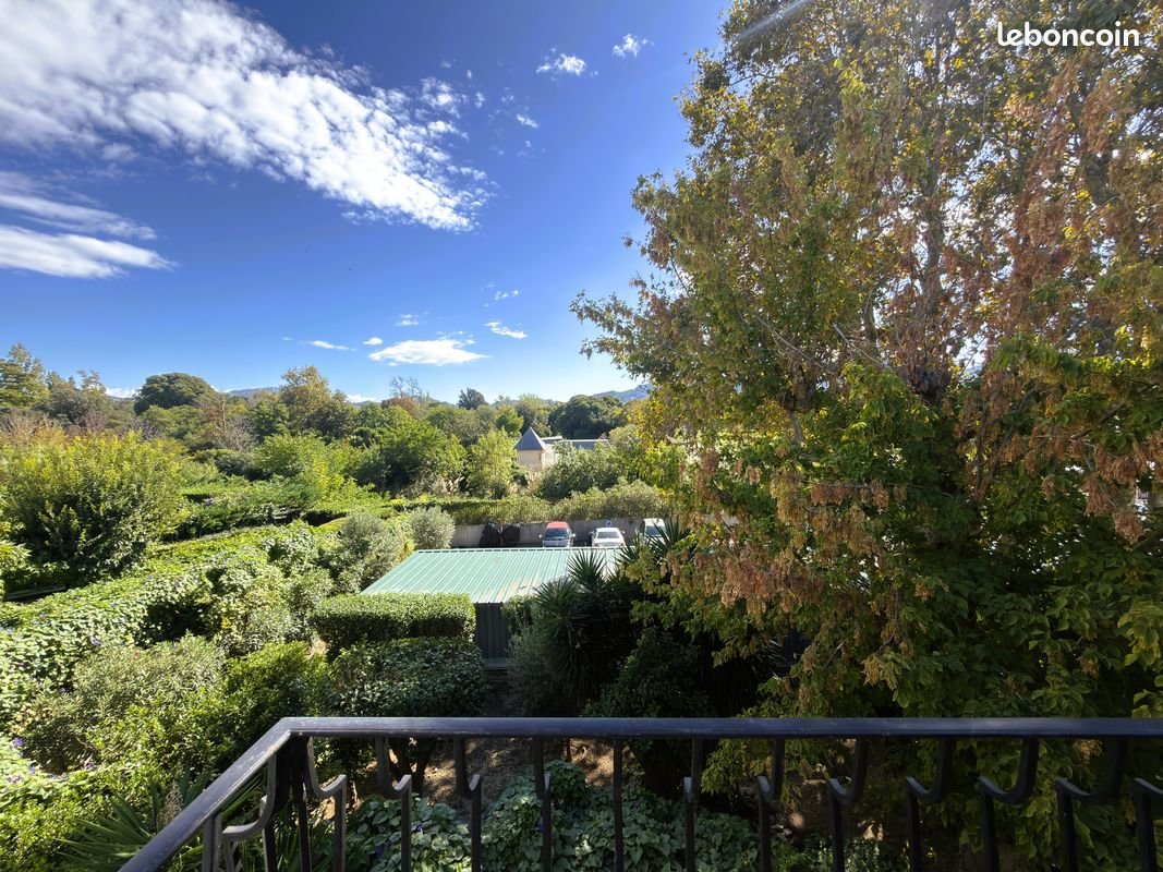Appartement à louer, 80m², Marseille 8ème