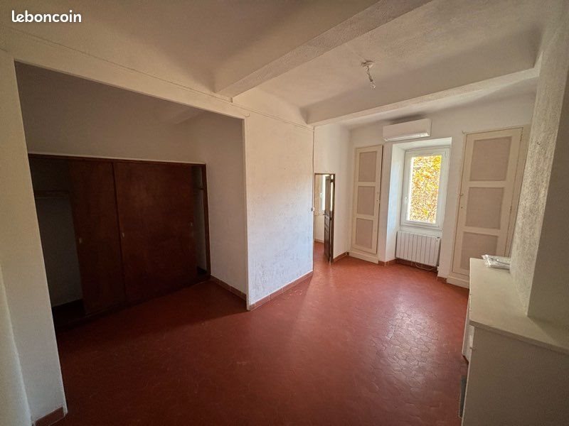 Appartement à louer, 85m², Correns
